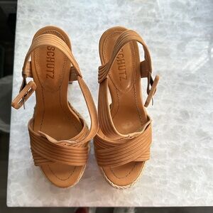 Platform wedges